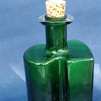 grøn snapseflaske holmegaard gammel flaske genbrug